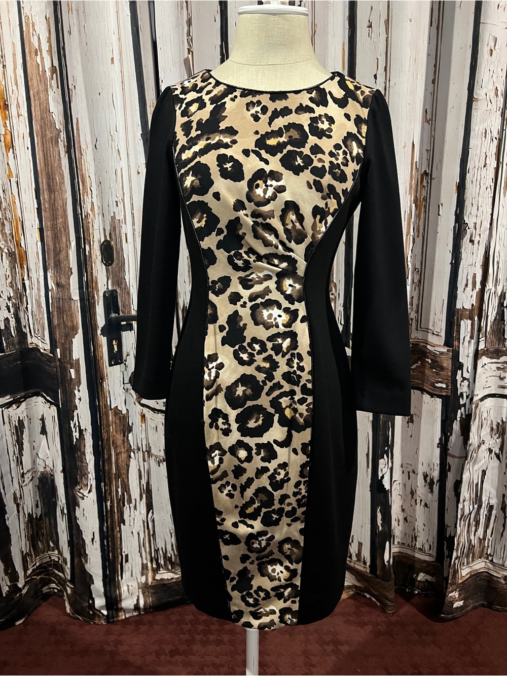 julia jordan Black & Gold Leopard-Print Panel Long Sleeve Sheath Dress